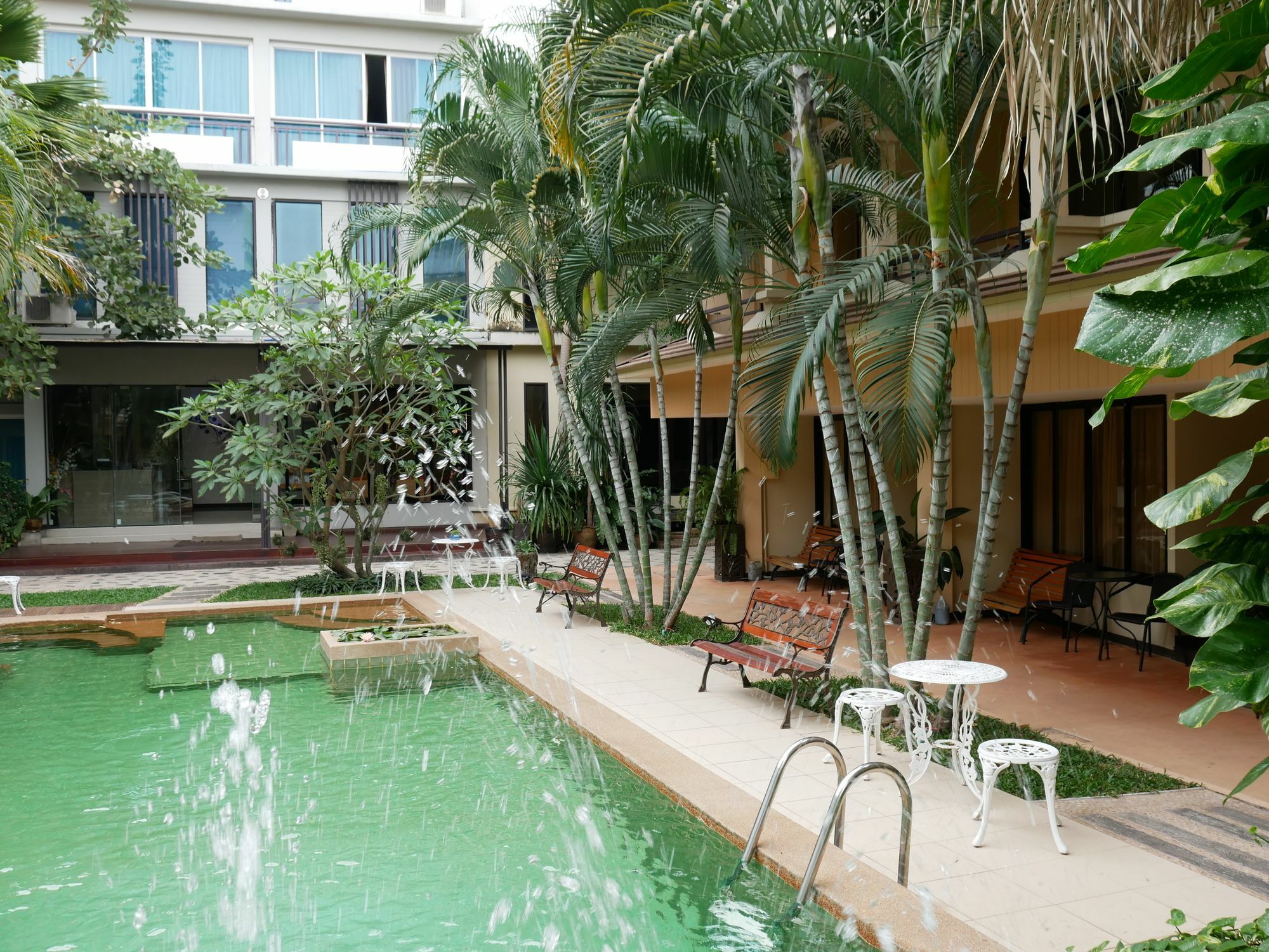 Hotel La Villa Хон Каен Экстерьер фото