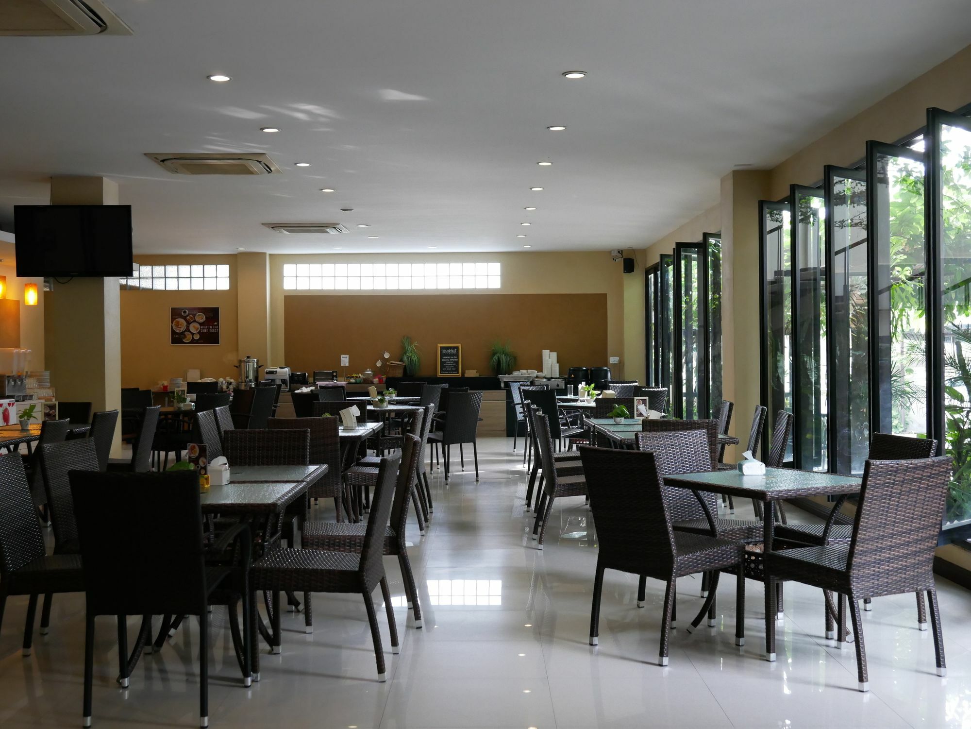 Hotel La Villa Хон Каен Экстерьер фото